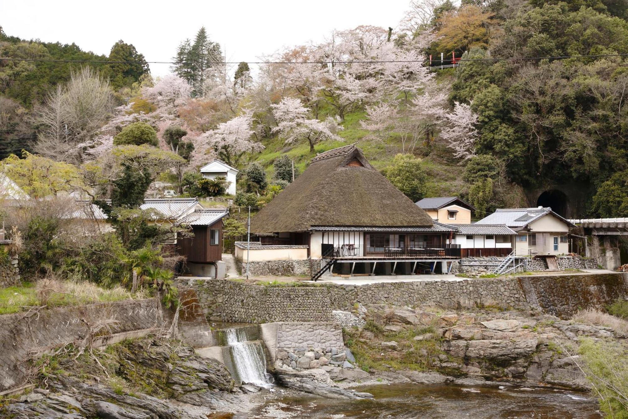 Kanau Gojo Exterior photo
